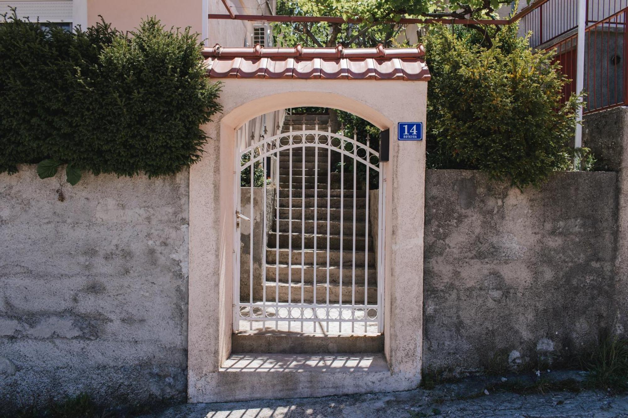 Relax Trebinje Apartment Exterior photo