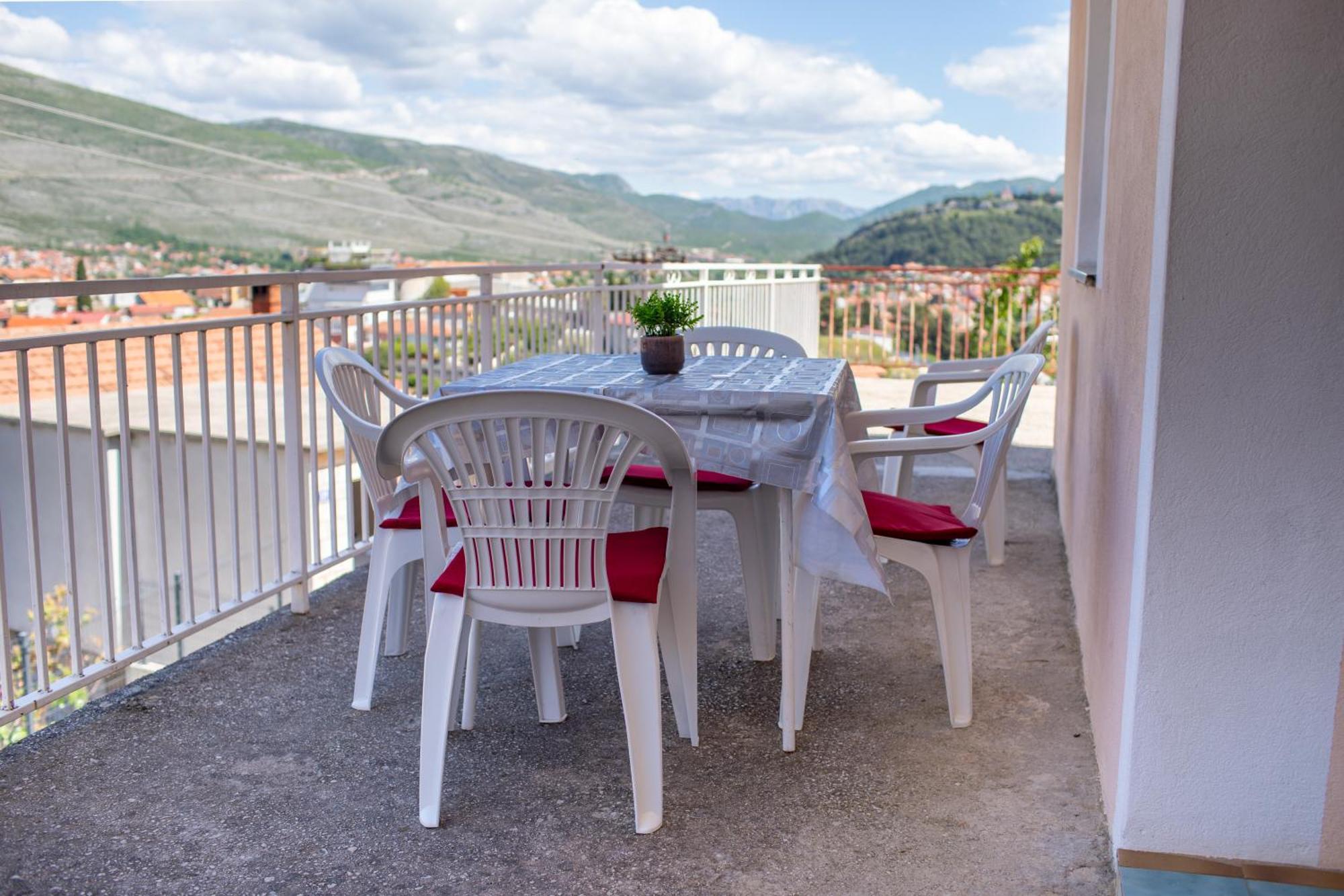 Relax Trebinje Apartment Exterior photo