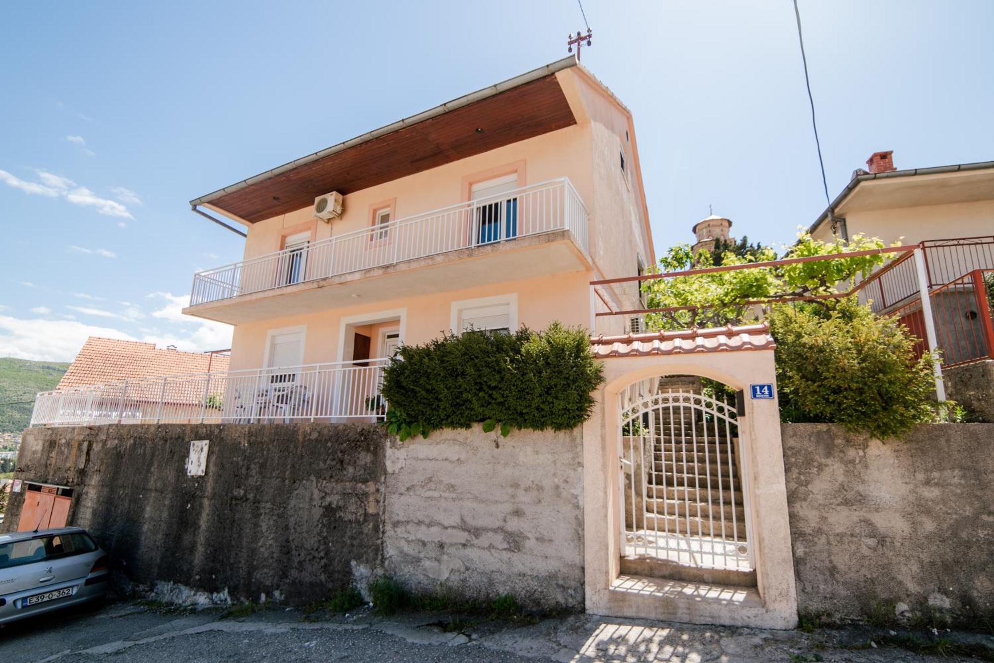 Relax Trebinje Apartment Exterior photo