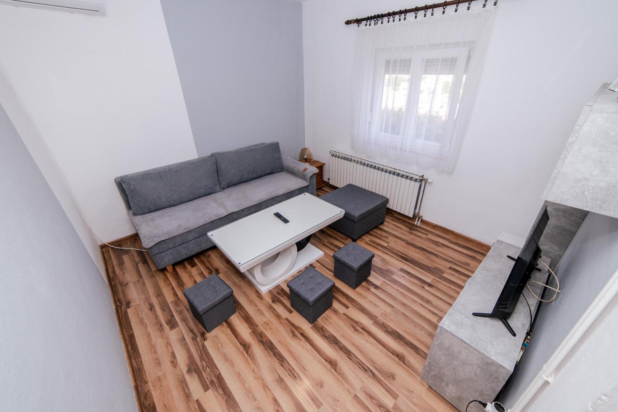 Relax Trebinje Apartment Exterior photo